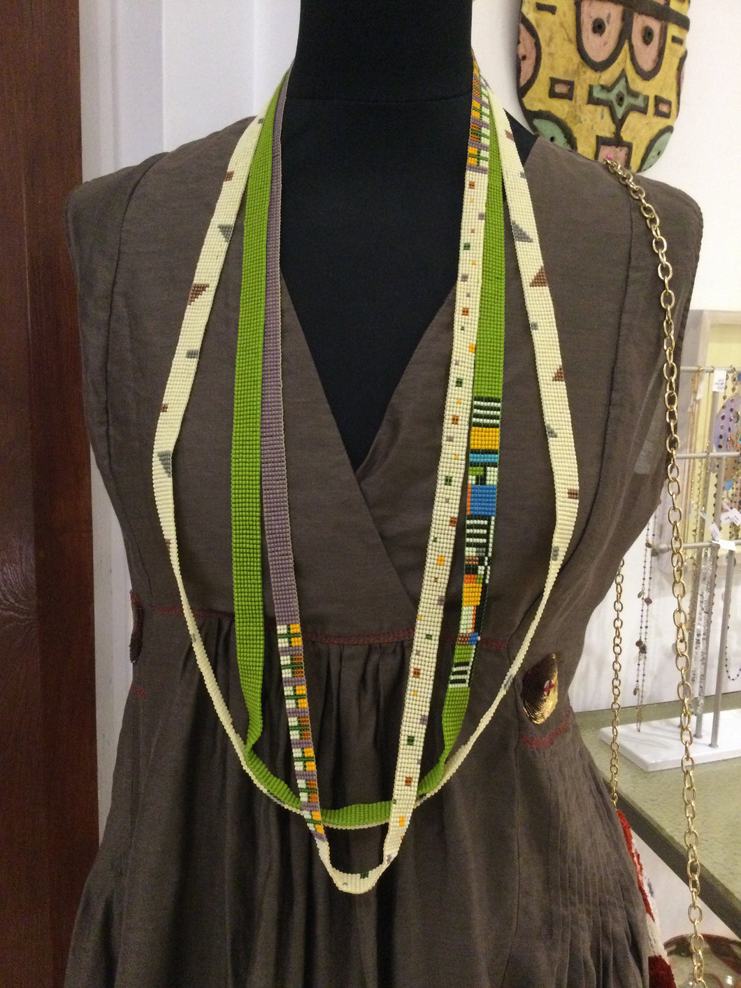 Thin hand beaded necklace