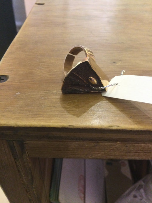 Bronze ring W 3.5x2.5x2.5 cm