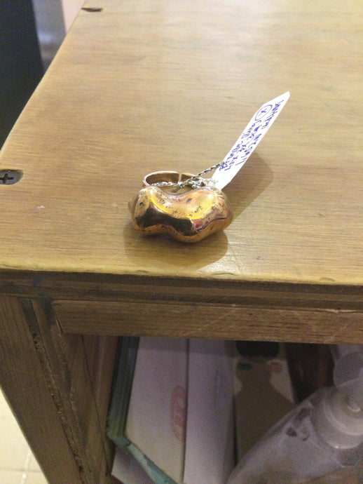 Bronze ring X 1.5 x 3x 3 cm