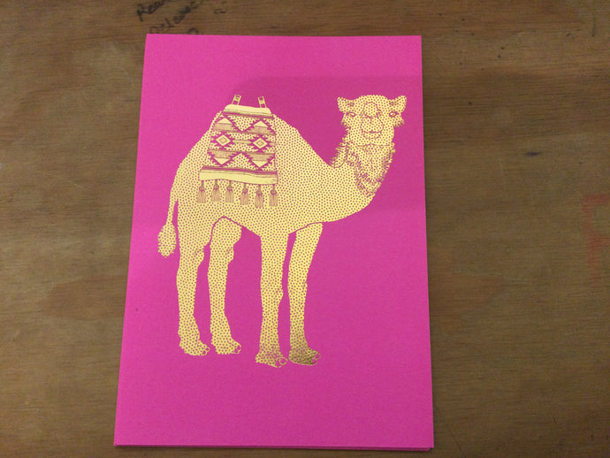 Postcard camel gold on pink