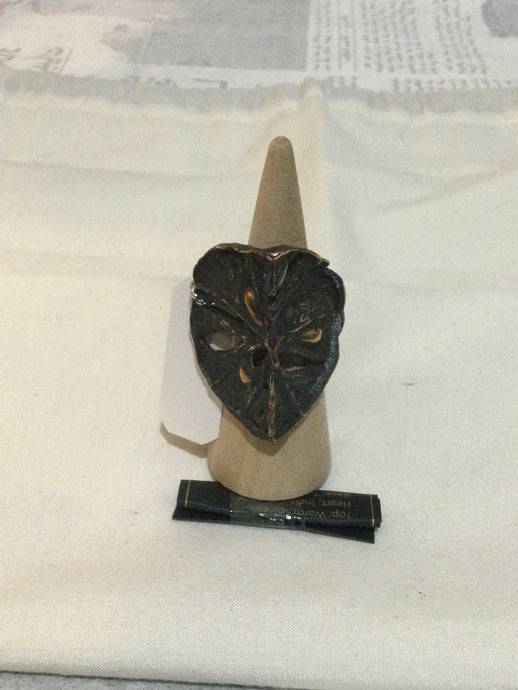 Bronze ring 4.5x3.5x3cm F