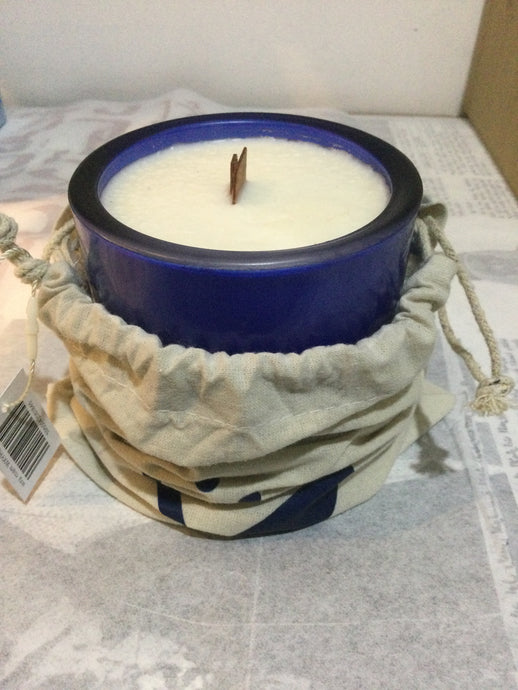 Salt water sky wxyr01701