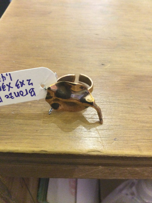 Bronze ring Y 2x3x3cm