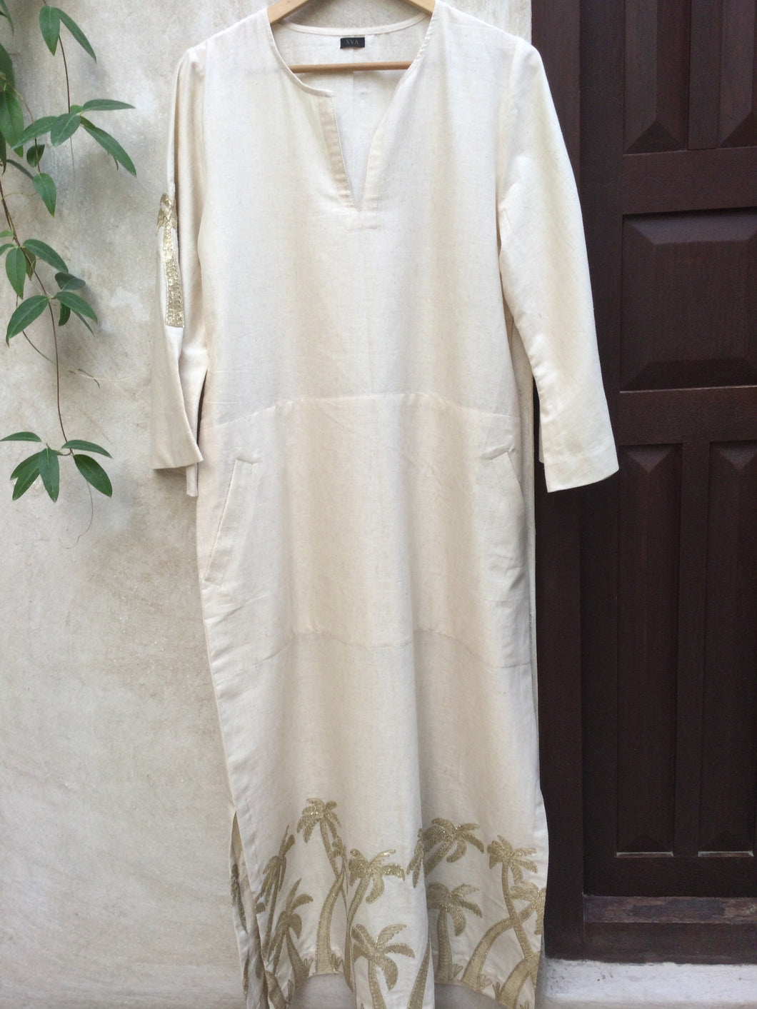 Kaftan with palm tree design