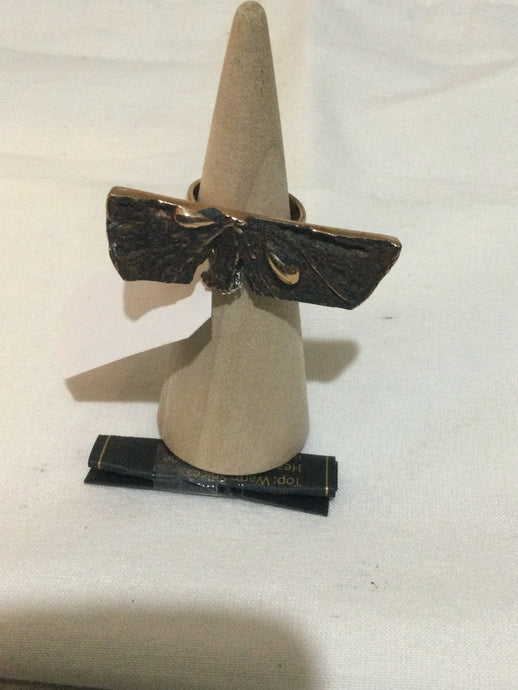 Bronze ring 1.5x4.5x2cm D