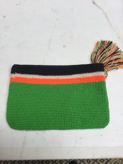 Med clutch one thread