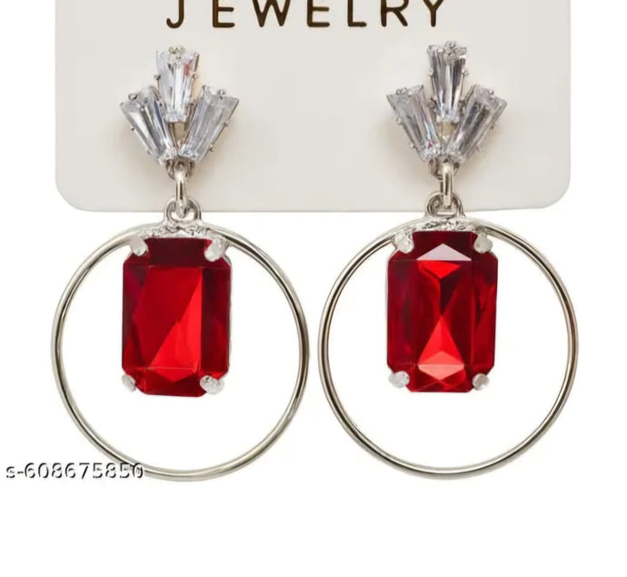 EARRING WITH GARNET