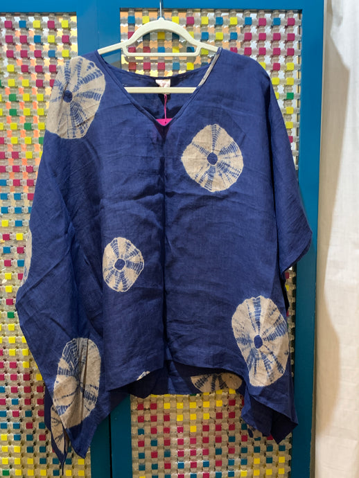 BANDHNI GOL PONCHO TOP