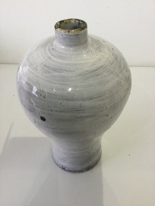 CERAMIC HANDTHROWN VASE
