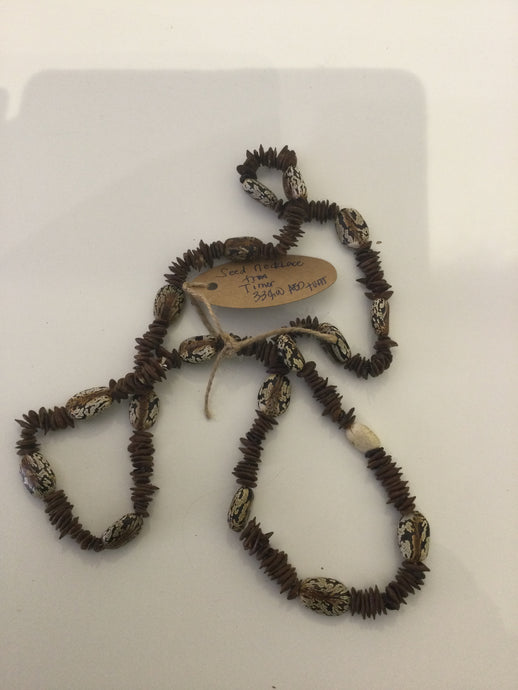 SEED NECKLACE FROM TIMOR